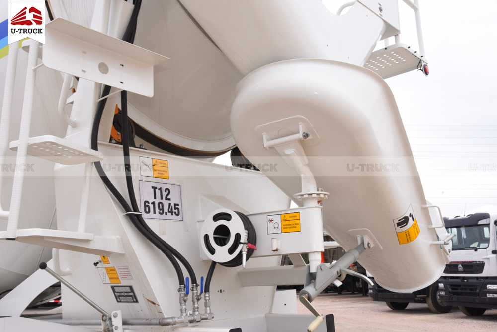 Xe trộn bê tông Howo TX350 6X4 10M3