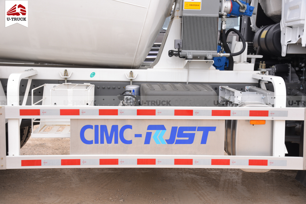 Xe trộn bê tông Howo TX350 6X4 10M3