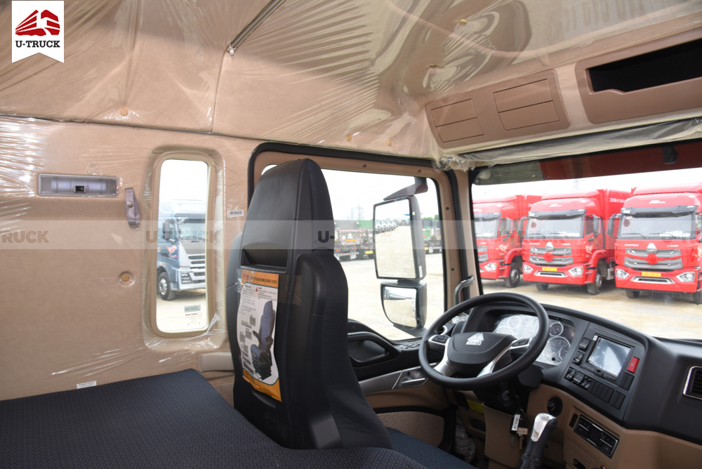 Xe trộn bê tông Howo TX350 6X4 10M3