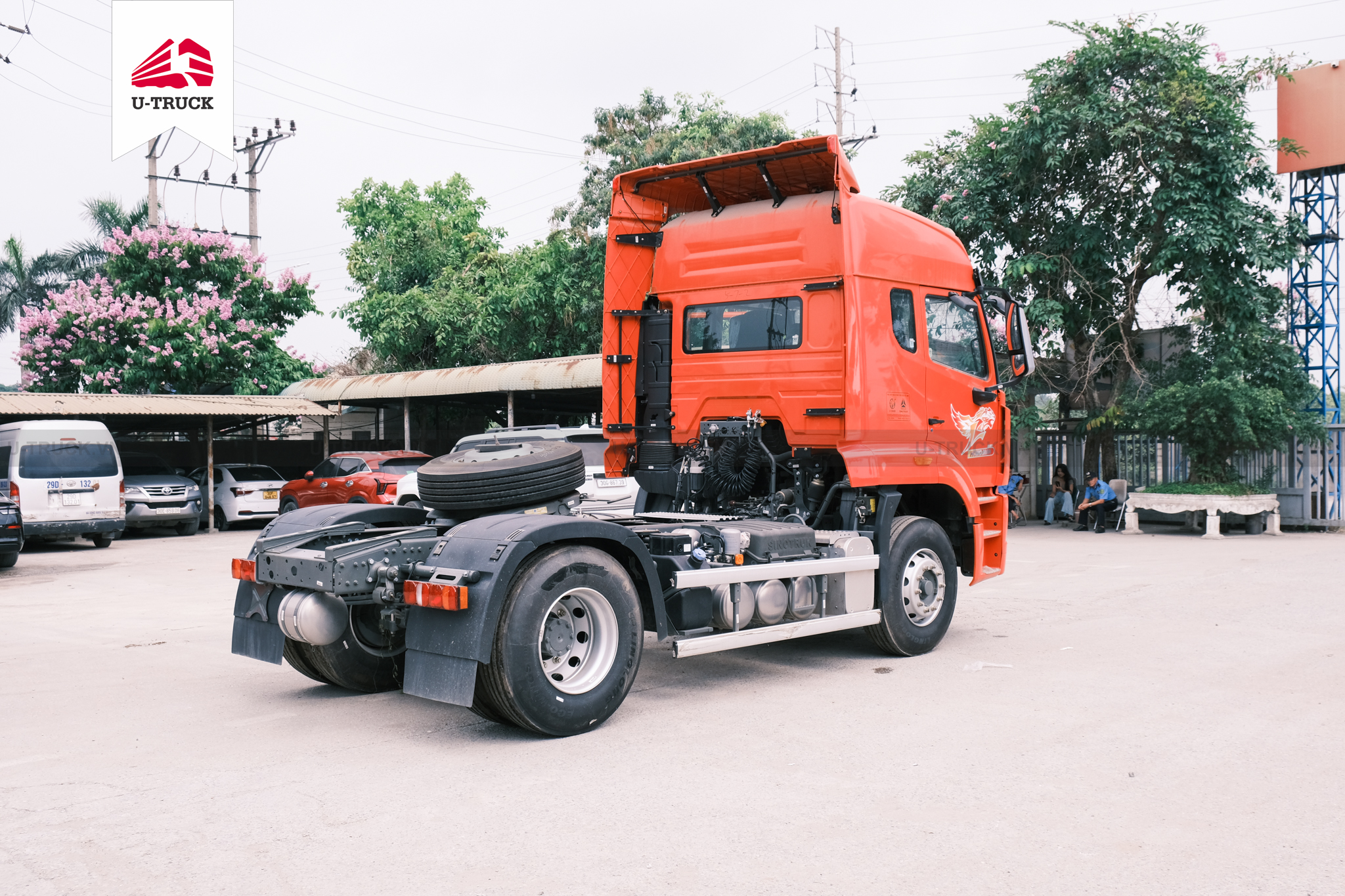 Xe đầu kéo HOWO NX 280 cầu láp