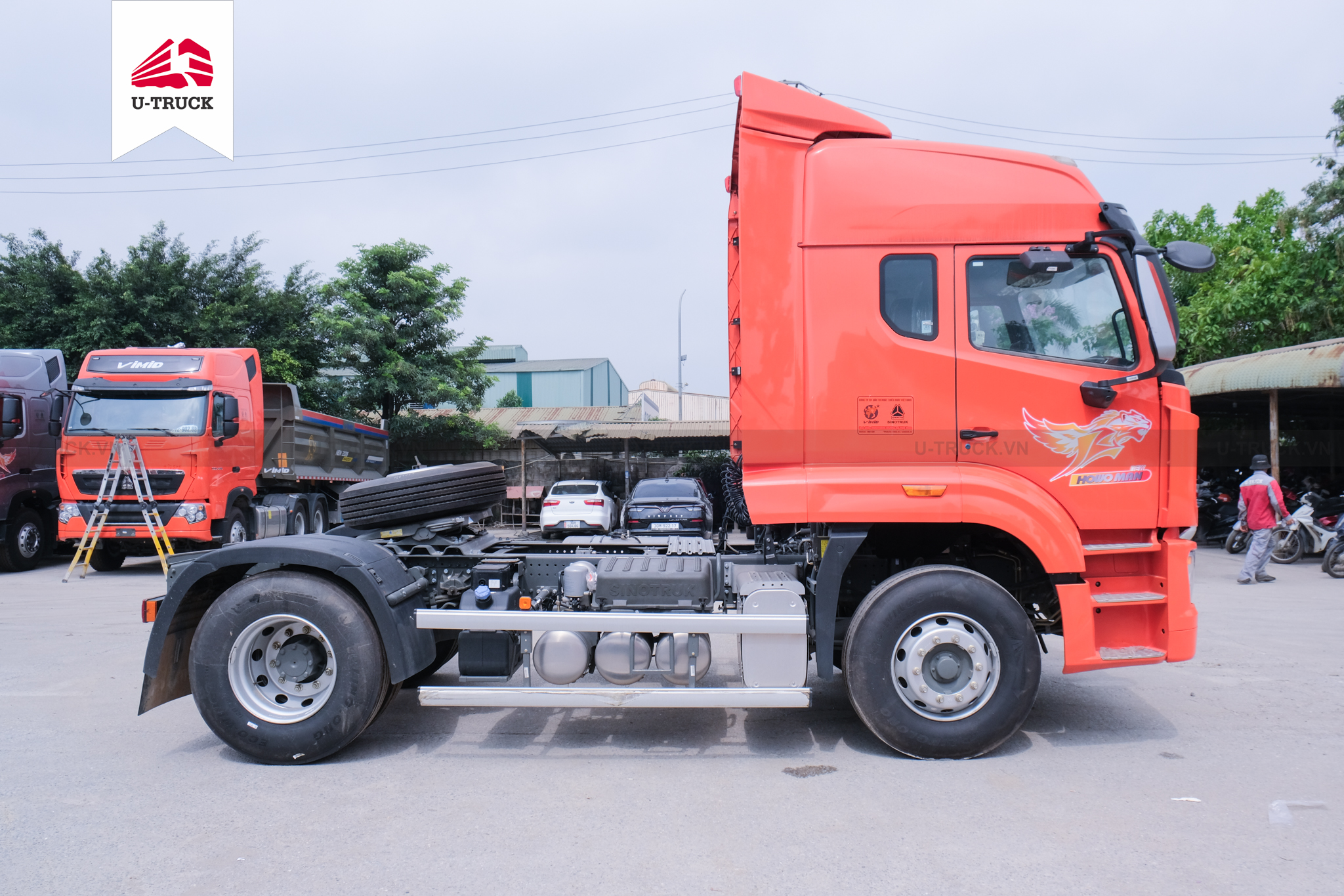 Xe đầu kéo HOWO NX 280 cầu láp