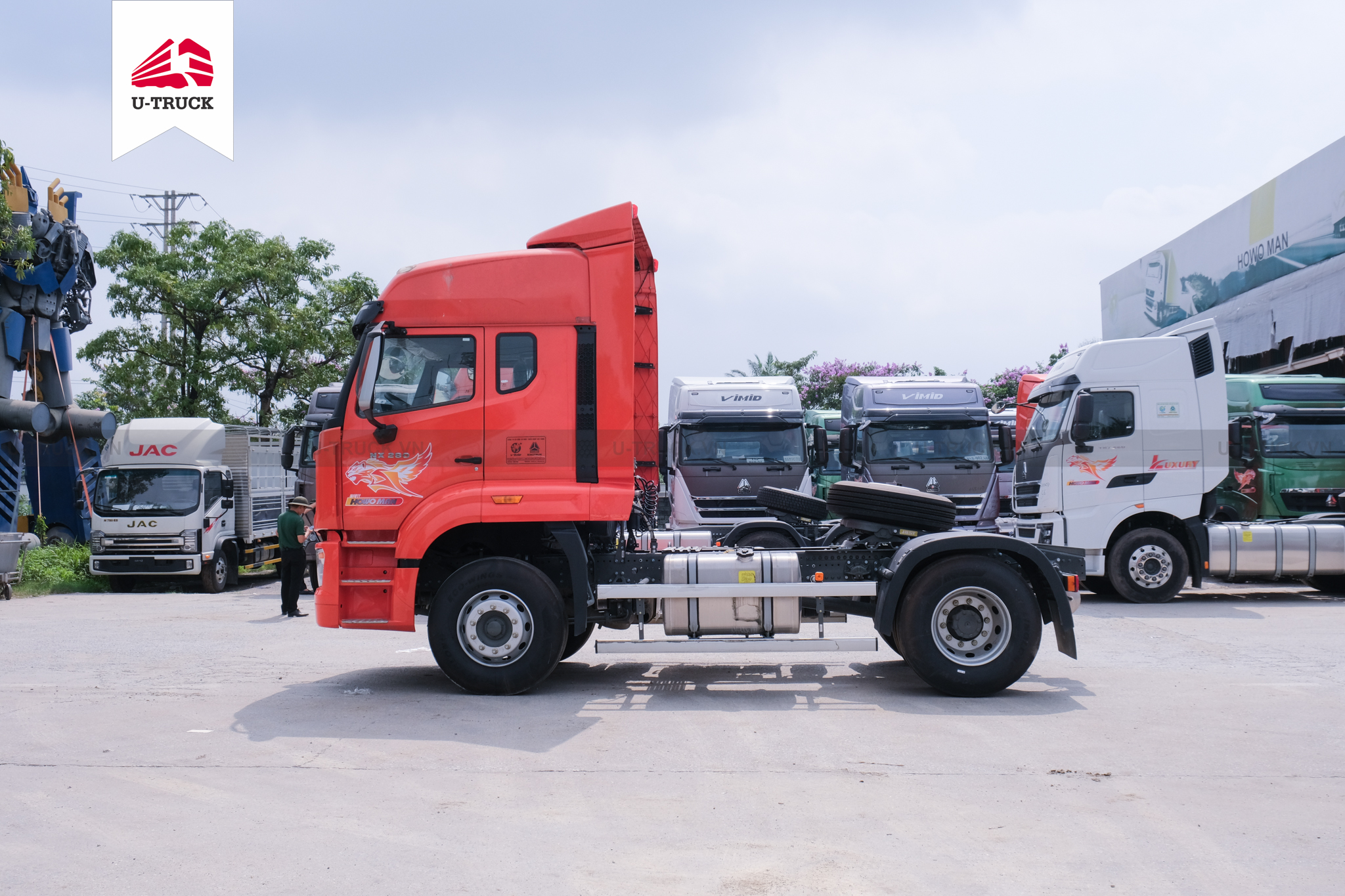 Xe đầu kéo HOWO NX 280 cầu láp