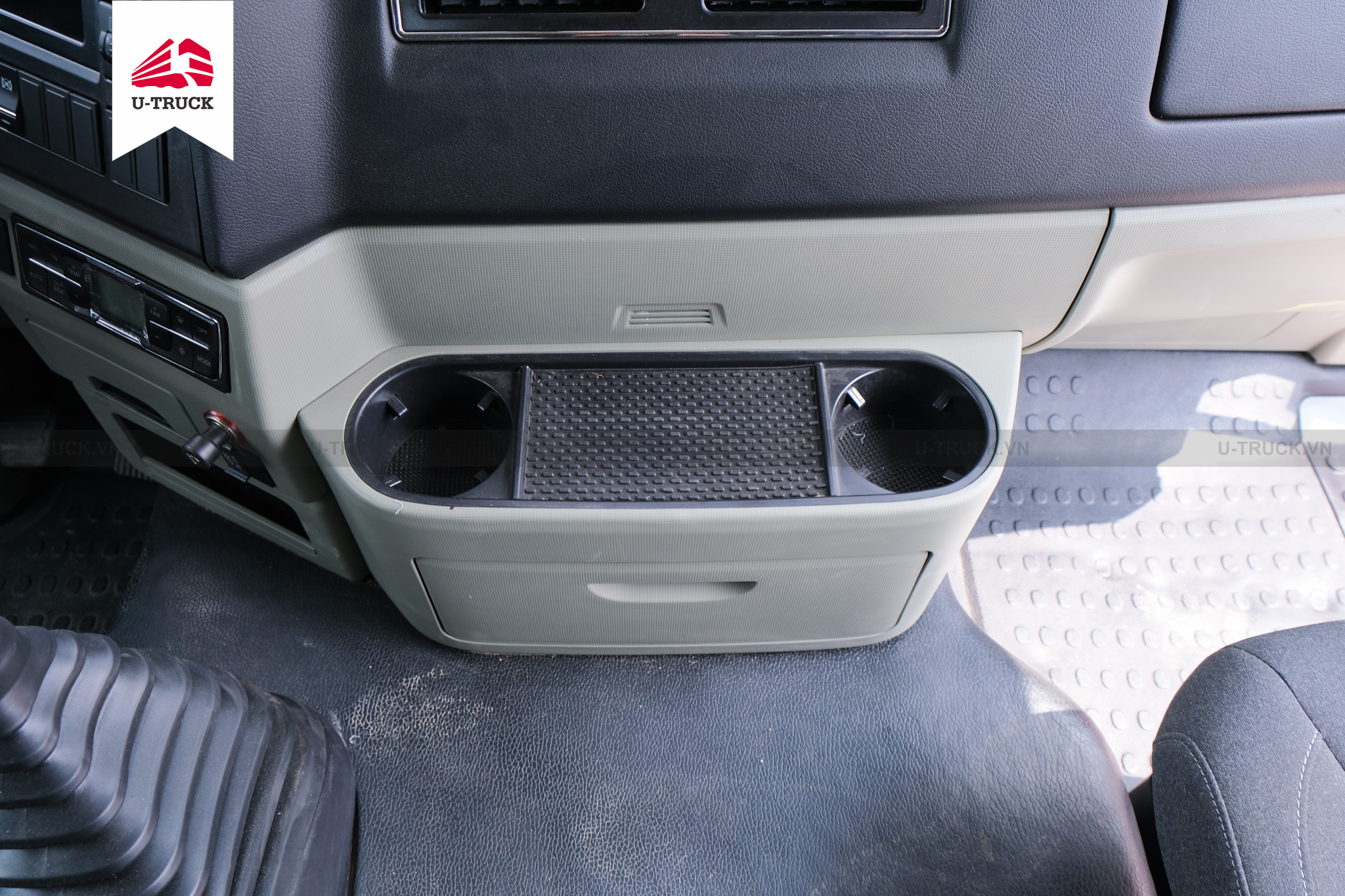 Xe đầu kéo HOWO NX 280 cầu láp
