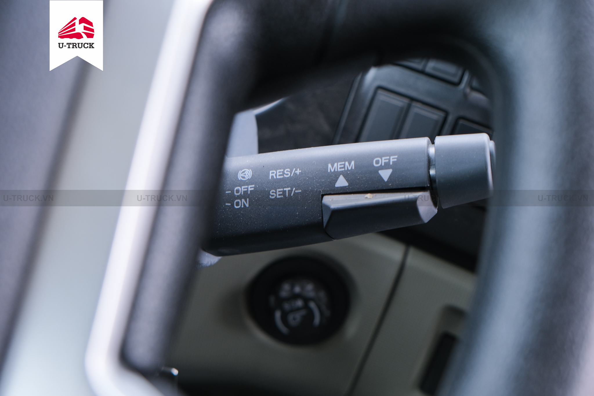 Xe đầu kéo HOWO NX 280 cầu láp