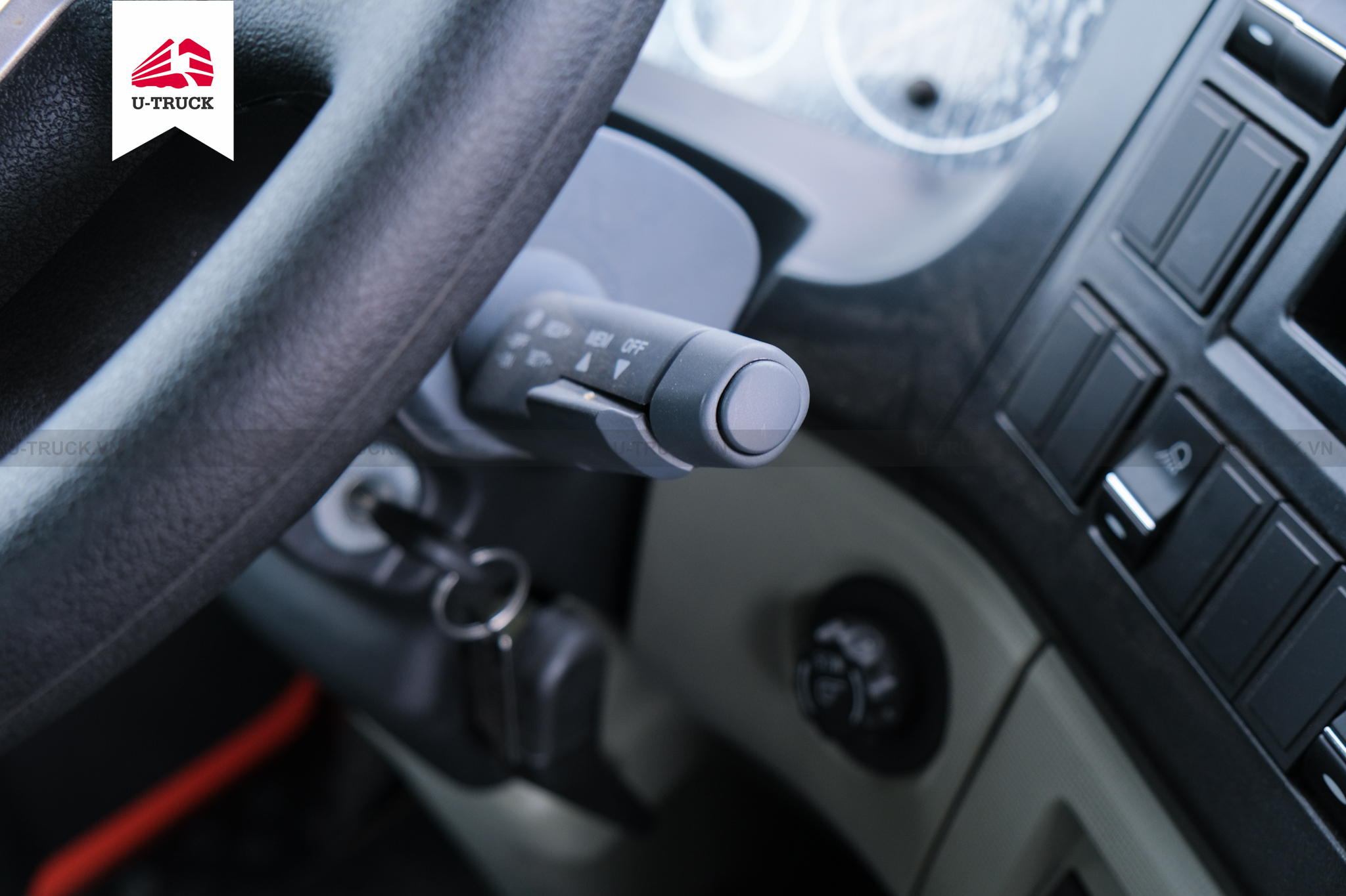 Xe đầu kéo HOWO NX 280 cầu láp