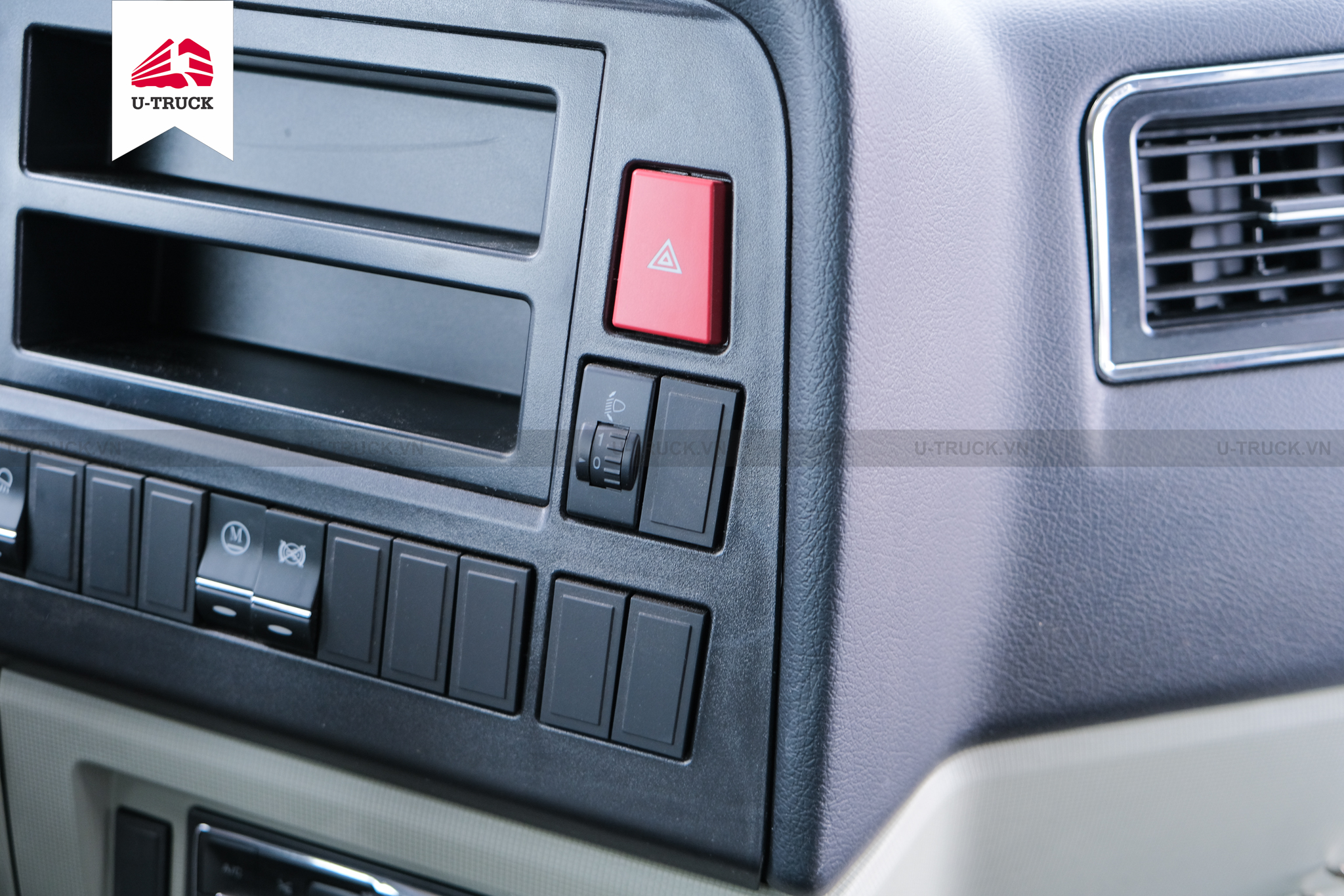 Xe đầu kéo HOWO NX 280 cầu láp