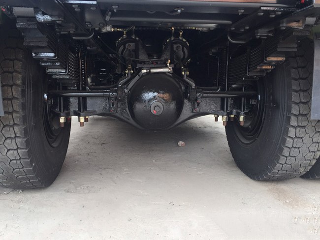 Hình ảnh cầu sau xe tải