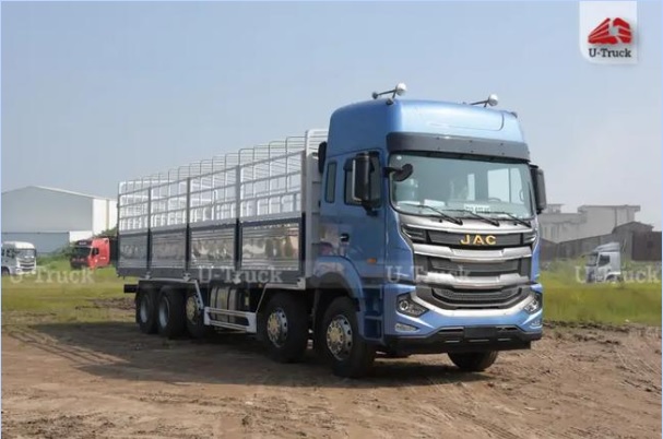 Giá xe tải 5 chân JAC A5 mui bạt có giá trên 1.5 tỷ