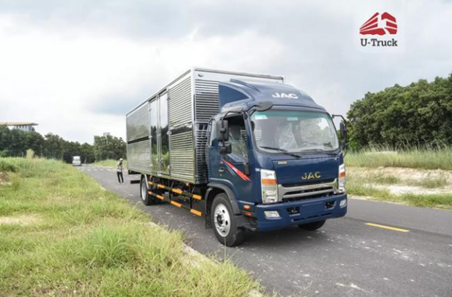 giá xe tải 8 tấn