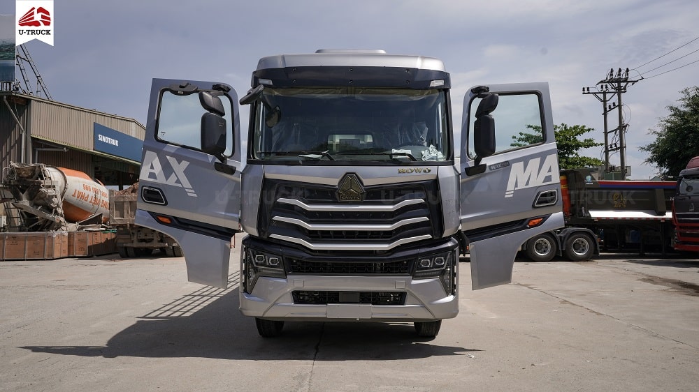 Ngoại thất xe howo max 280 6x2 khung mui