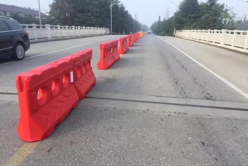 Dải phân cách di động