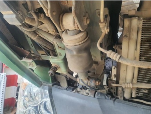 Giảm sóc bóng hơi trước xe HOWO