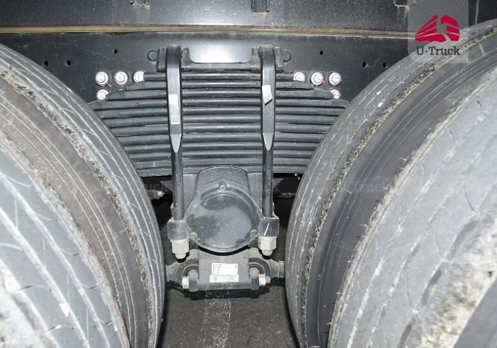 Hệ thống treo nhíp lá giảm chấn thủy lực