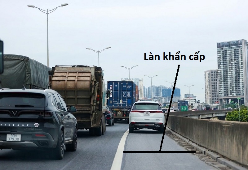 Làn khẩn cấp