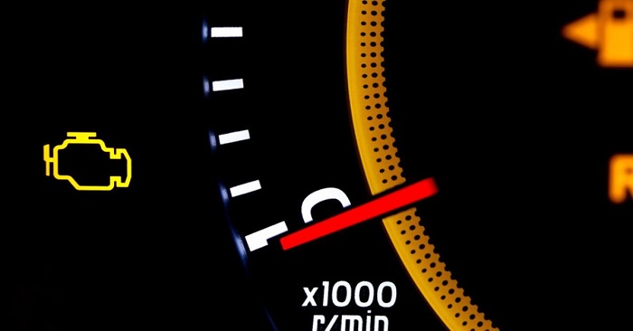 Đèn Check Engine
