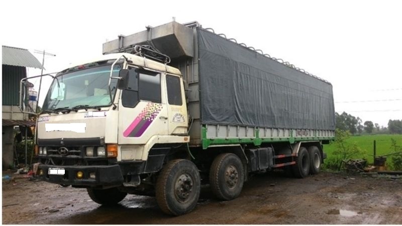 Xe tải cũ có nhiều hạn chế