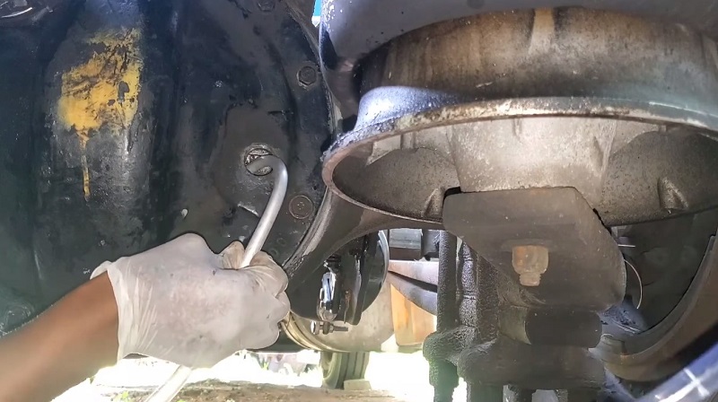 Chu kỳ thay nhớt phụ thuộc vào điều kiện vận hành