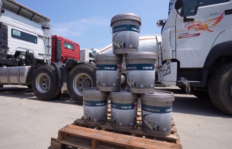 Dầu nhớt động cơ