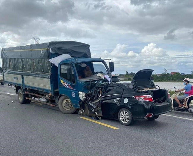 bảo hiểm thân vỏ xe cần thiết với tất cả phương tiện xe tải