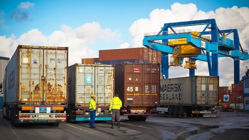 Các loại thuế xe kinh doanh vận tải cần nộp