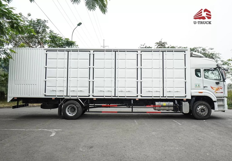 Xe tải thùng HOWO NX 4x2 thùng công pallet 3CH 9M8