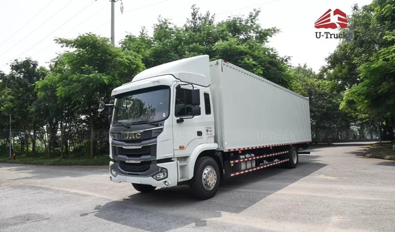 Xe tải báo hết dầu vẫn có thể đi được quãng đường xe để đến trạm dầu