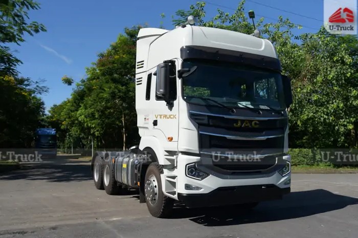 Xe tải đầu kéo JAC A5 6x4