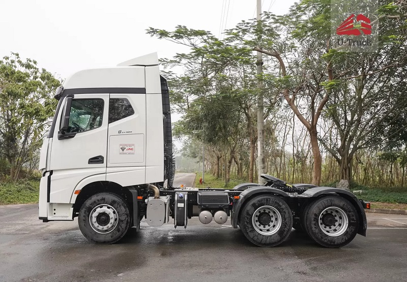 Khung xe đầu kéo