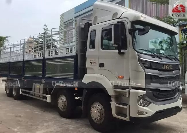 Xe tải thùng bạt JAC