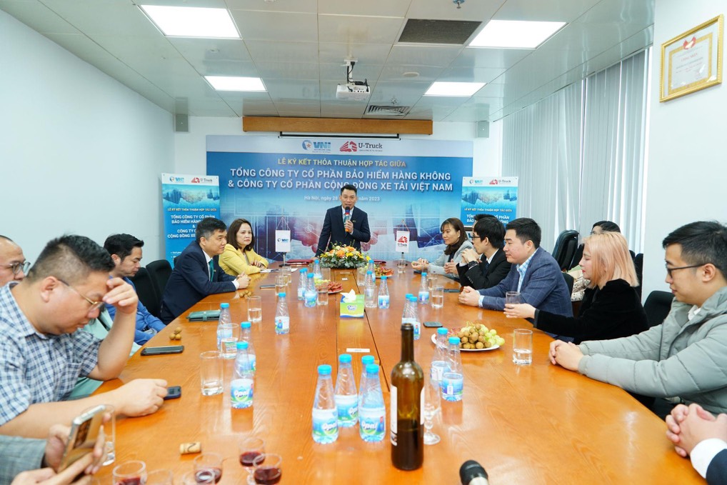 Ông Nguyễn Thành Quang - Phó Chủ tịch HĐQT kiêm Phó Tổng Giám đốc thường trực điều hành chia sẻ trong buổi lễ