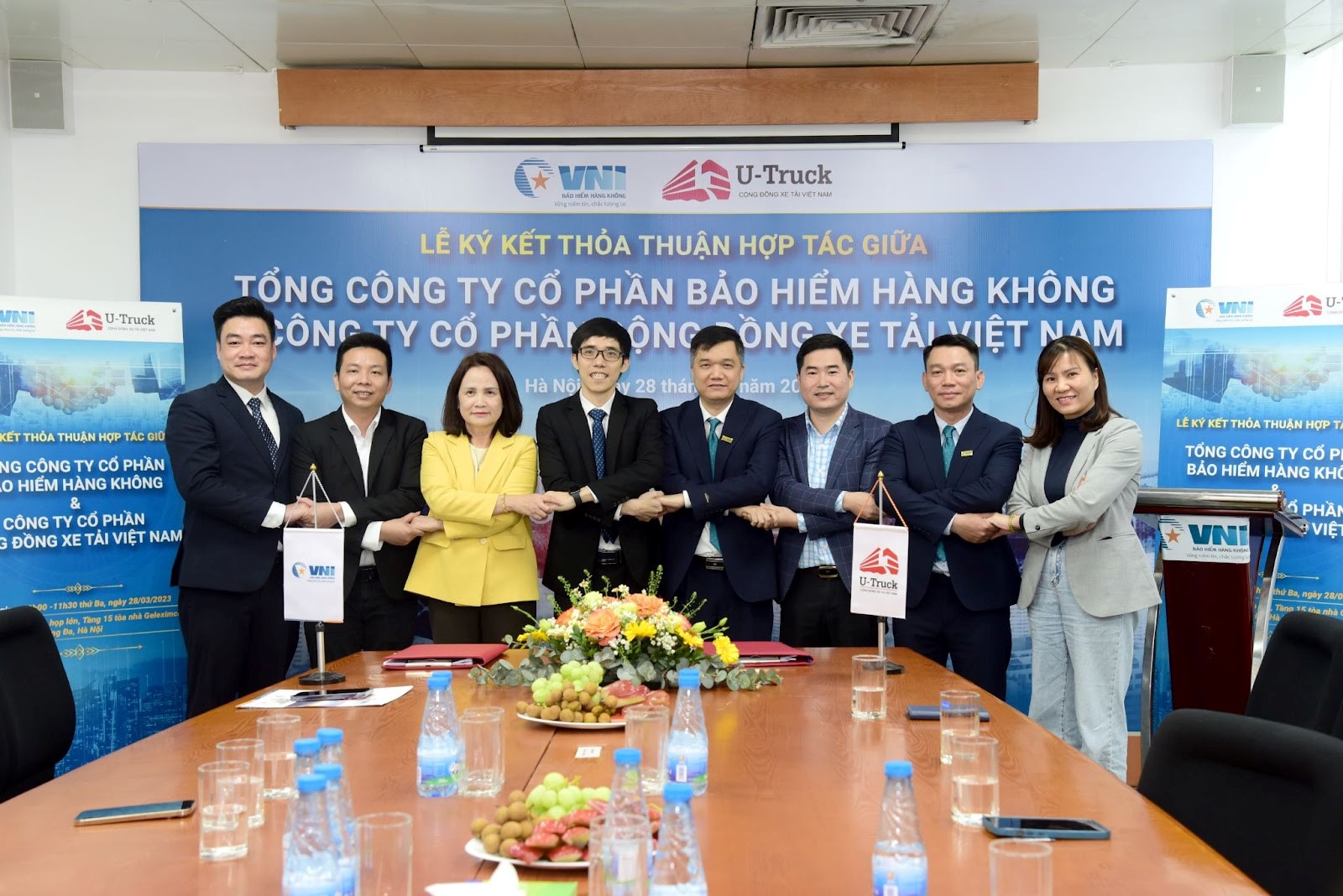 VNI VÀ U-TRUCK KÝ KẾT THỎA THUẬN HỢP TÁC CUNG CẤP DỊCH VỤ BẢO HIỂM XE TẢI TRÊN TOÀN QUỐC