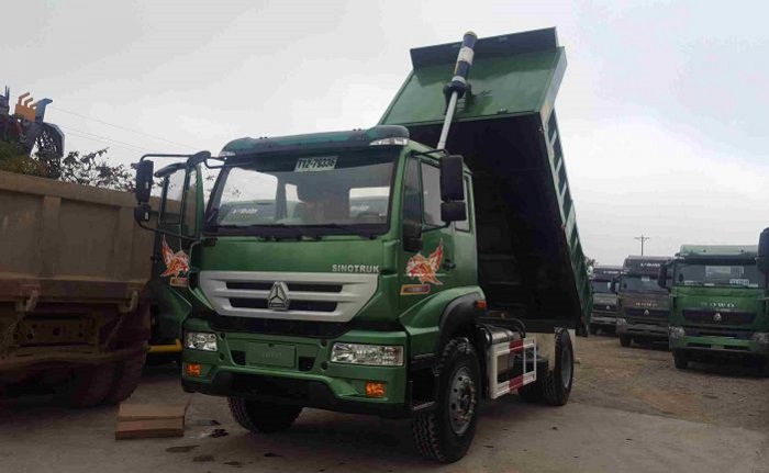 Hình ảnh xe ben Howo 2 chân