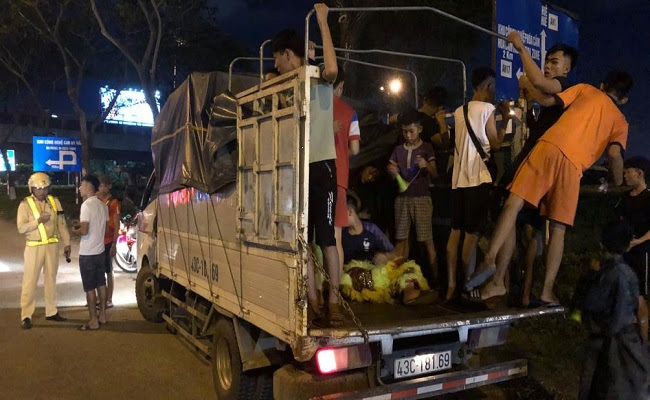 Xử phạt hành vi vi phạm trở người trong thùng xe