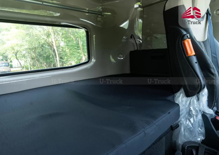 Giường nằm rộng rãi