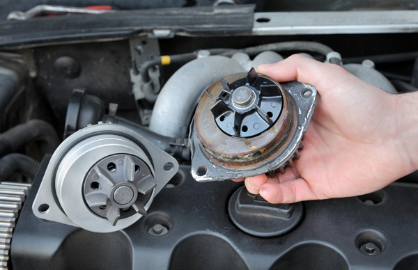 1 Bộ phận của xe tải bị mài mòn