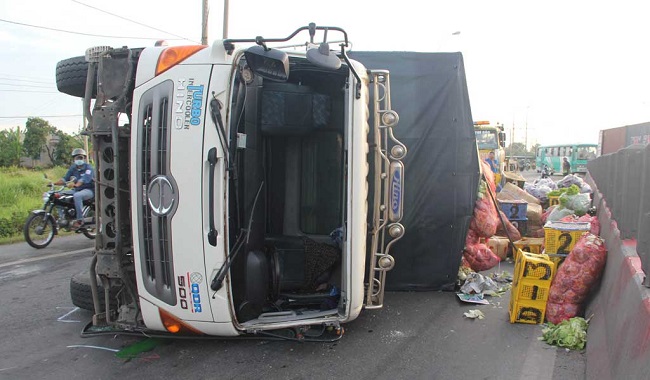 Xe bị nhao lái có nguy cơ bị lật