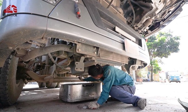 Kiểm tra và sửa chữa bởi kỹ thuật viên