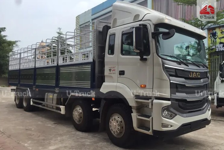 Xe tải JAC 4 chân
