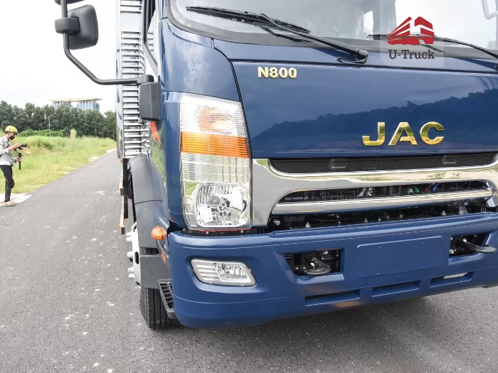 Cụm đèn Halogen chiếu sáng mọi điều kiện thời tiết