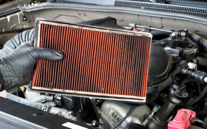 Lọc gió bị bẩn gây tắc nghẽn