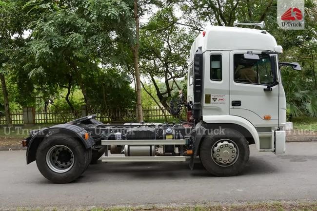 Hình ảnh ấn tượng của chiếc xe đầu kéo JAC