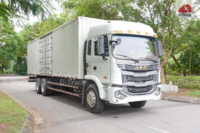 Xe tải A5 6x2 thùng công NK 1CH 9M7 của thương hiệu JAC