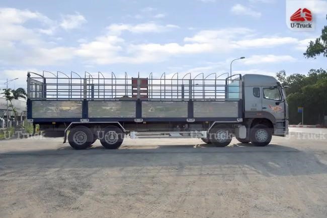 Xe tải 4 chân Howo VX 8x4 mui bạt 9M7